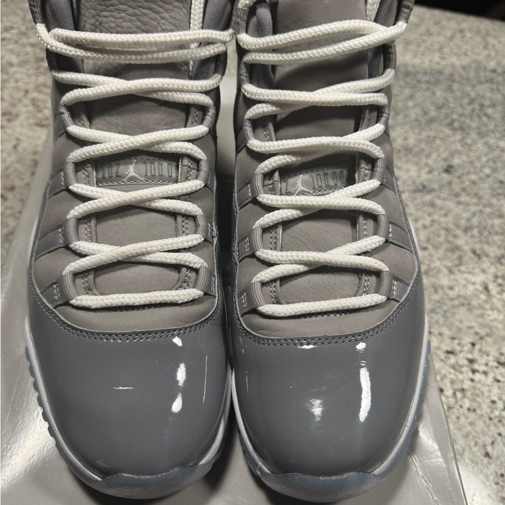 Air Jordan 11 Retro Cool Grey’s size 10 - Picture 4 of 9